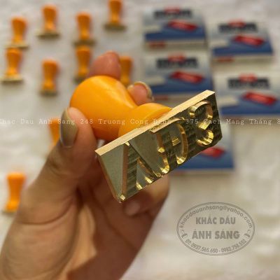 Dấu đồng chấm mực đóng